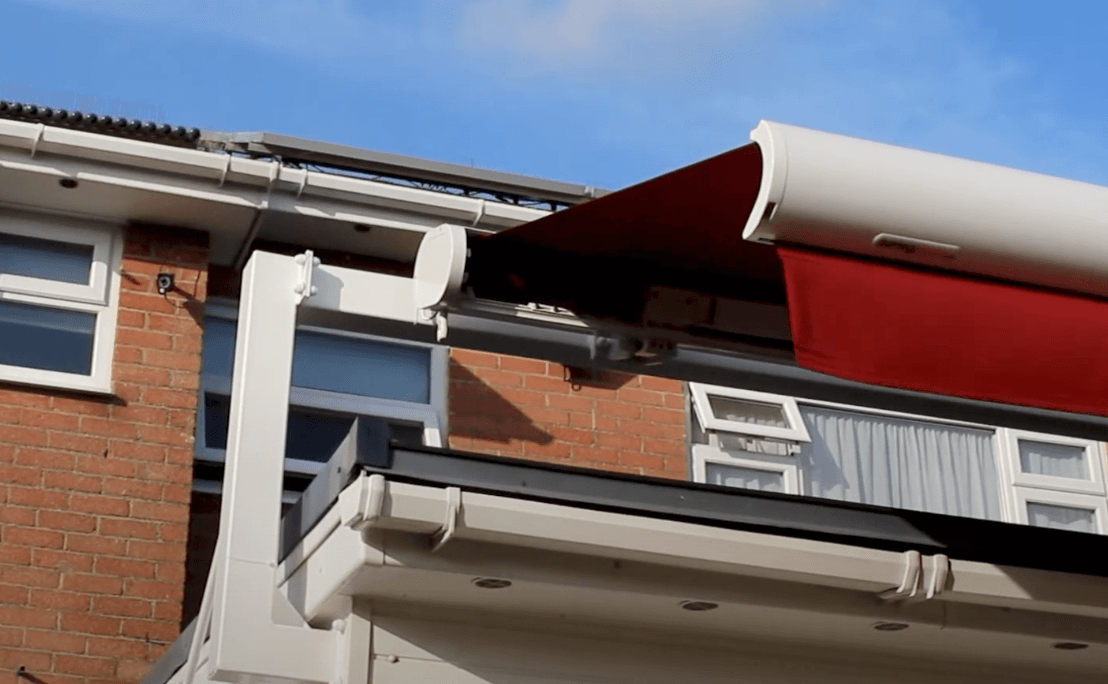 Full Cassette Awning With Brackets